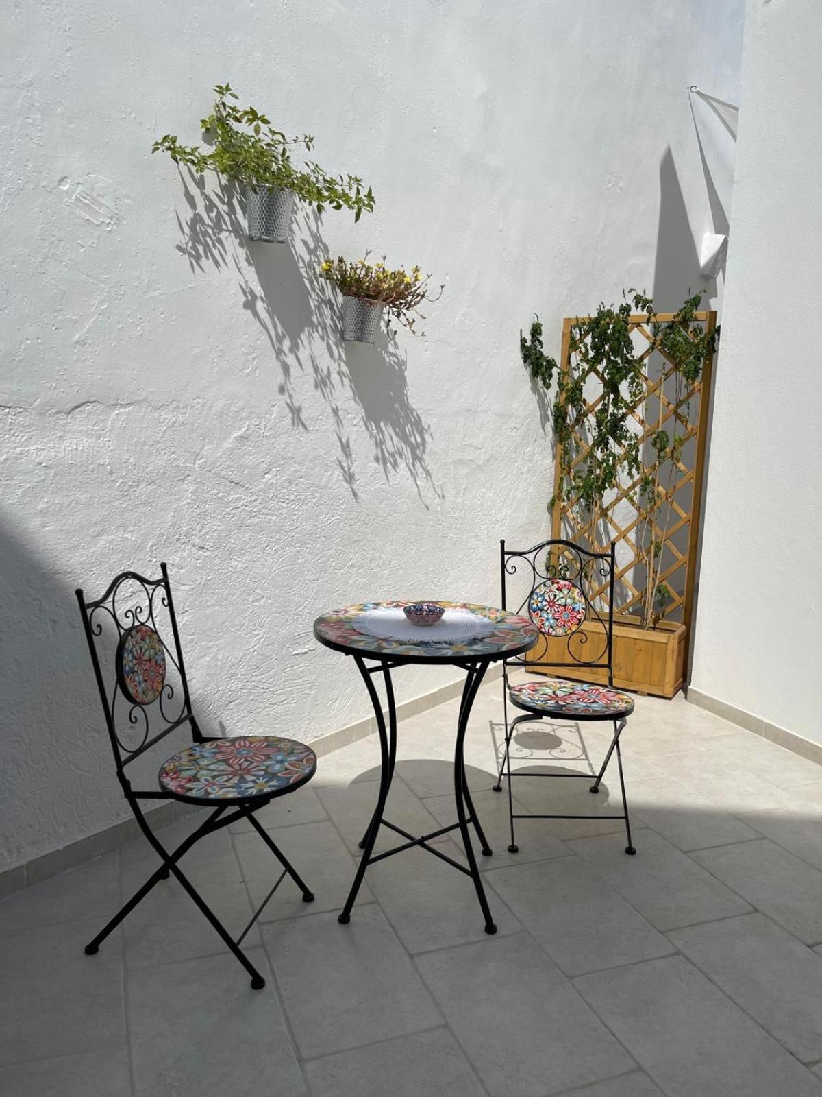Cortile Carducci Hotel Racale Exterior foto